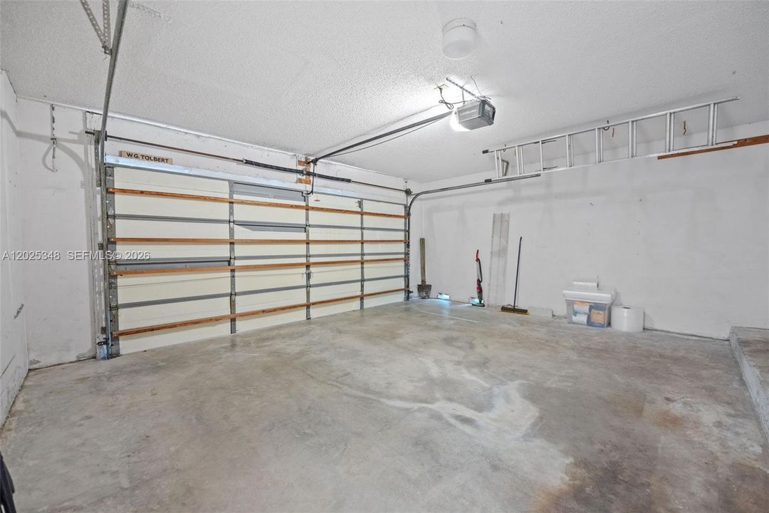 For Sale: $525,000 (3 beds, 2 baths, 1345 Square Feet)