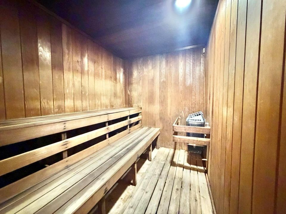 Clubhouse Sauna