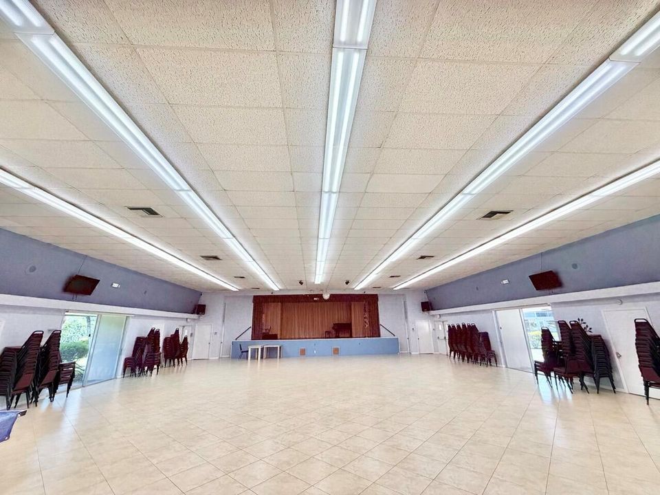 Clubhouse Ballroom w/ stage