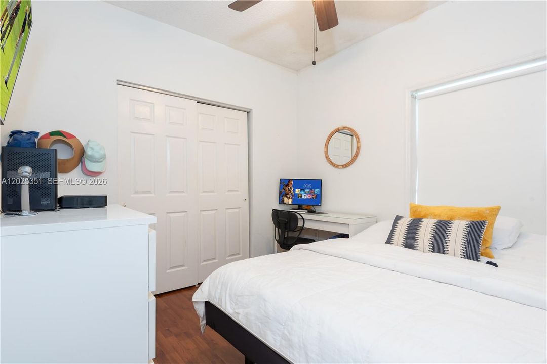 For Rent: $3,600 (2 beds, 1 baths, 1495 Square Feet)
