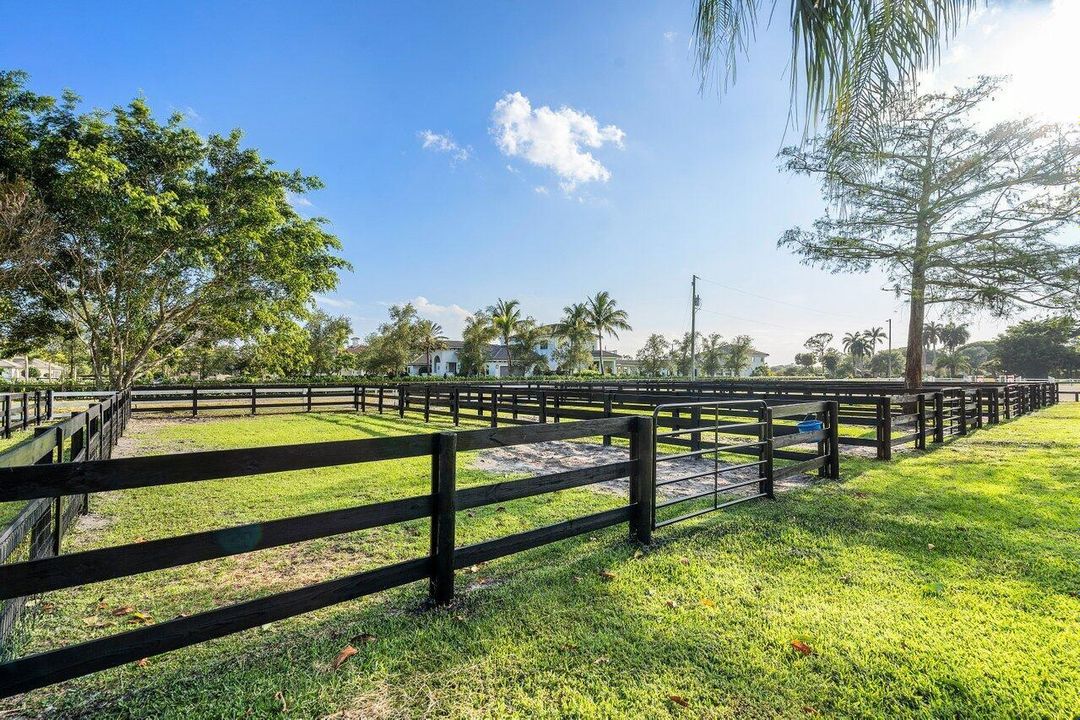 017-1382ClydesdaleAvenue-Wellington-FL-3