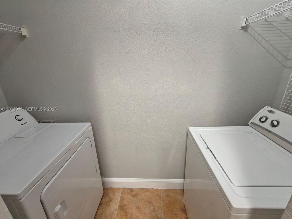 En Renta: $2,599 (2 camas, 2 baños, 1150 Pies cuadrados)