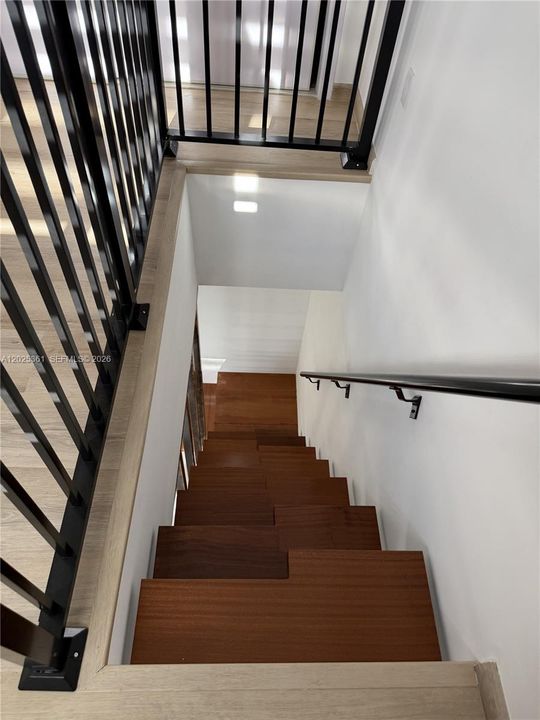 For Rent: $1,500 (1 beds, 1 baths, 1622 Square Feet)