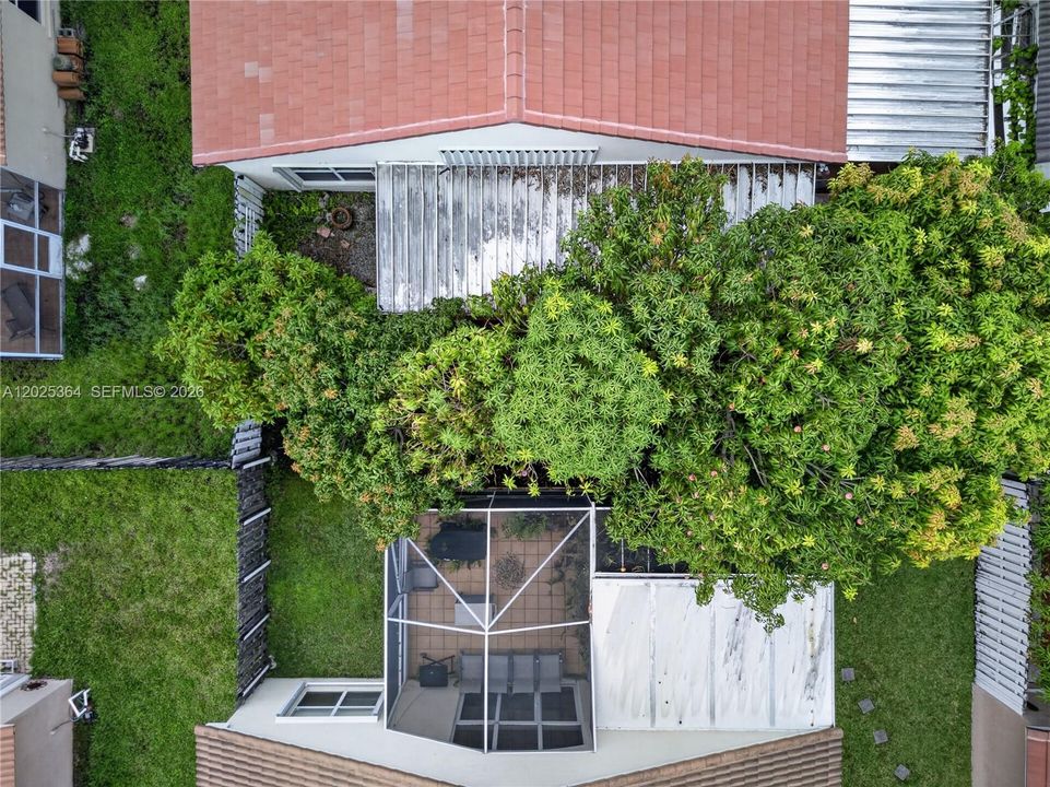 En Venta: $629,900 (3 camas, 2 baños, 1637 Pies cuadrados)