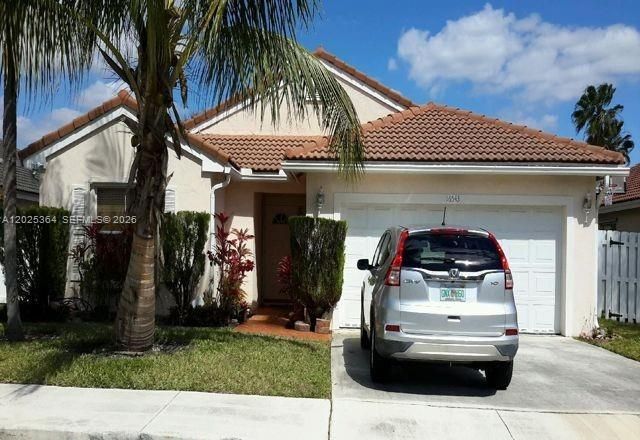 For Sale: $629,900 (3 beds, 2 baths, 1637 Square Feet)