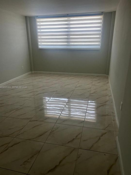 Activo con contrato: $2,200 (2 camas, 2 baños, 1093 Pies cuadrados)