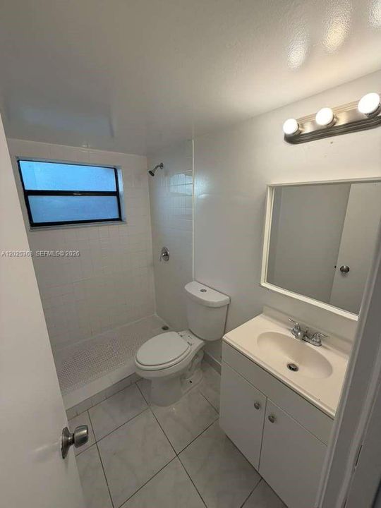 En Renta: $1,950 (2 camas, 2 baños, 747 Pies cuadrados)