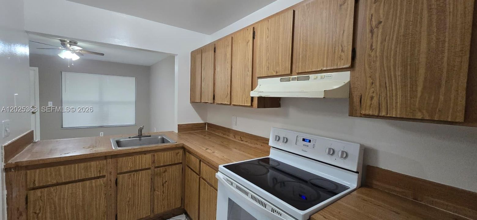 En Renta: $1,950 (2 camas, 2 baños, 747 Pies cuadrados)