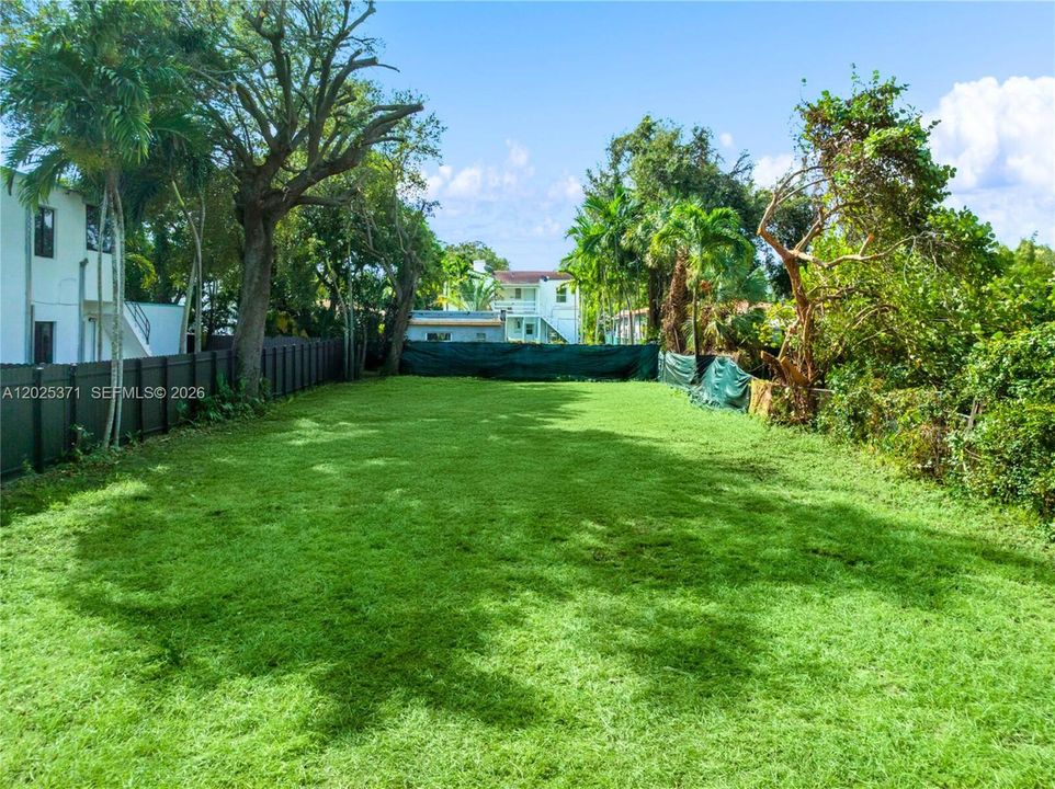 For Sale: $495,000 (0.14 acres)
