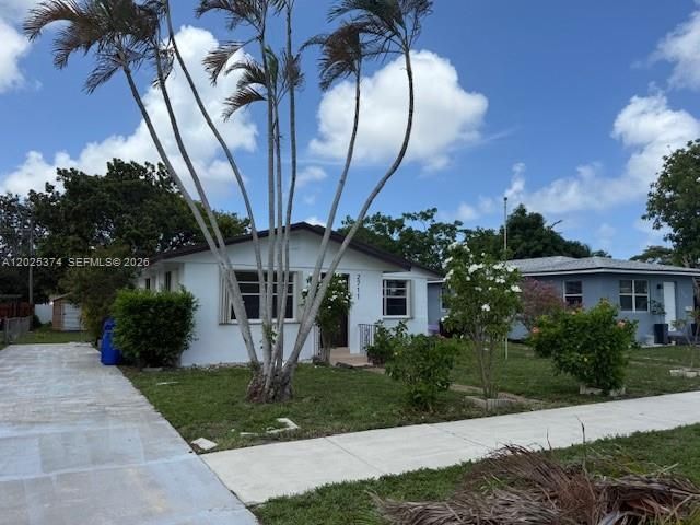 En Venta: $449,000 (3 camas, 2 baños, 1232 Pies cuadrados)
