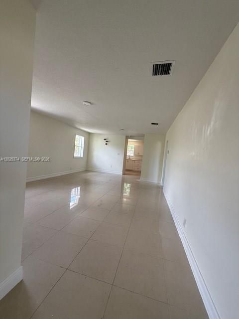 En Venta: $449,000 (3 camas, 2 baños, 1232 Pies cuadrados)