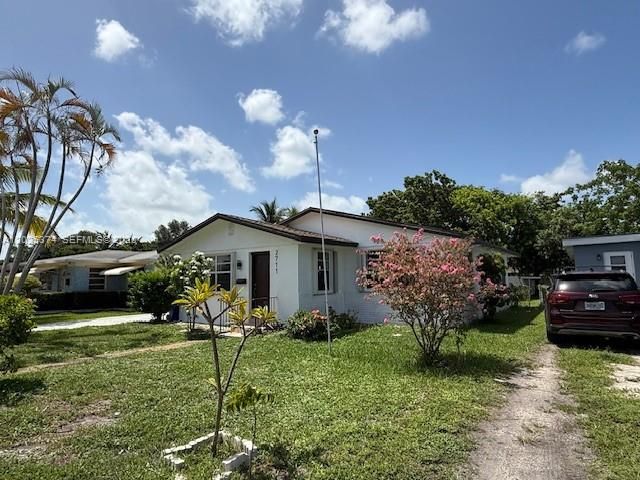 En Venta: $449,000 (3 camas, 2 baños, 1232 Pies cuadrados)