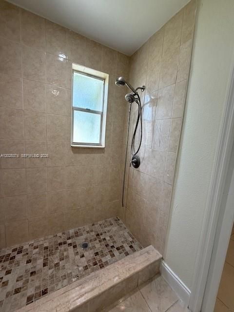 En Venta: $449,000 (3 camas, 2 baños, 1232 Pies cuadrados)