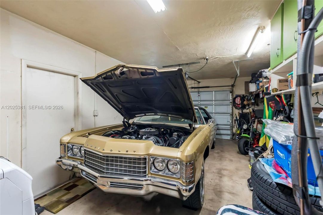 На продажу: $685,000 (4 спален, 2 ванн, 1966 Квадратных фут)