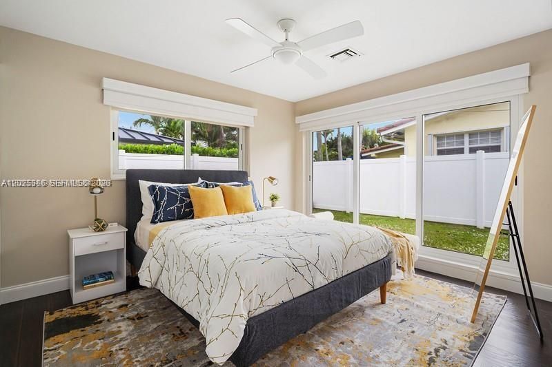 For Rent: $5,400 (3 beds, 2 baths, 1710 Square Feet)