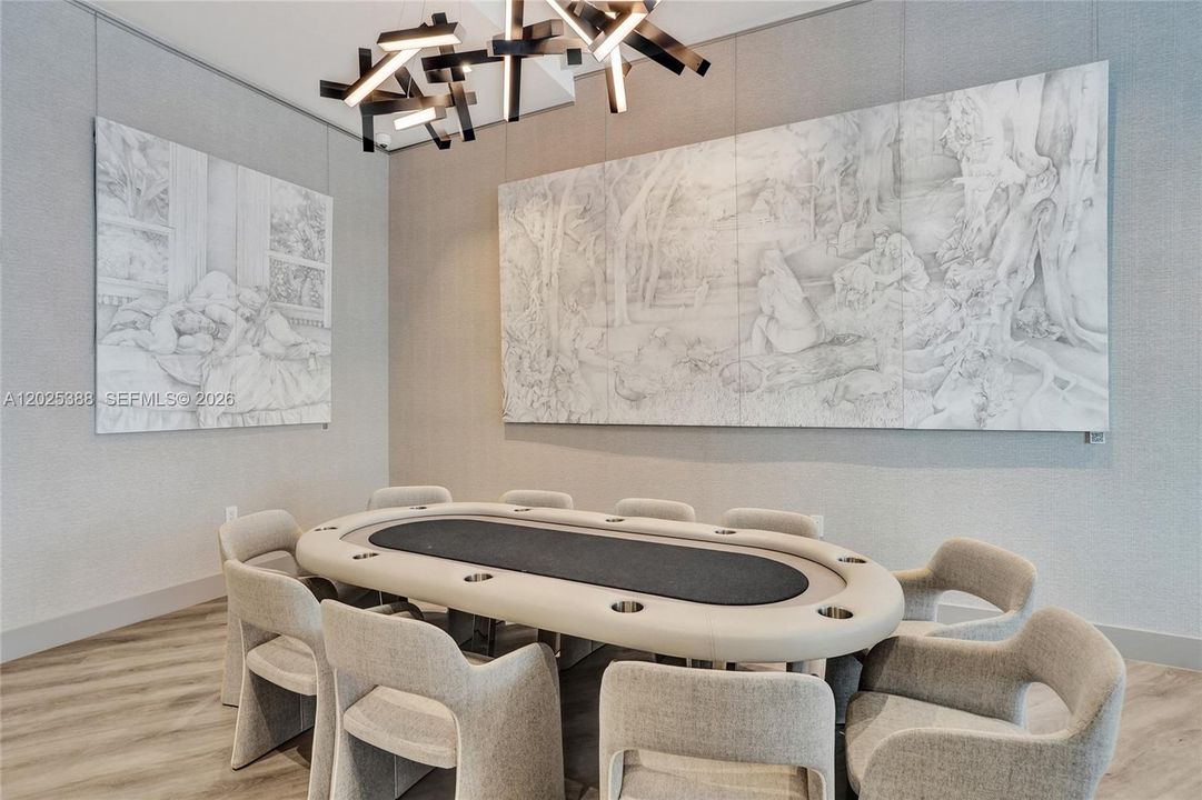 For Sale: $849,900 (2 beds, 2 baths, 1161 Square Feet)