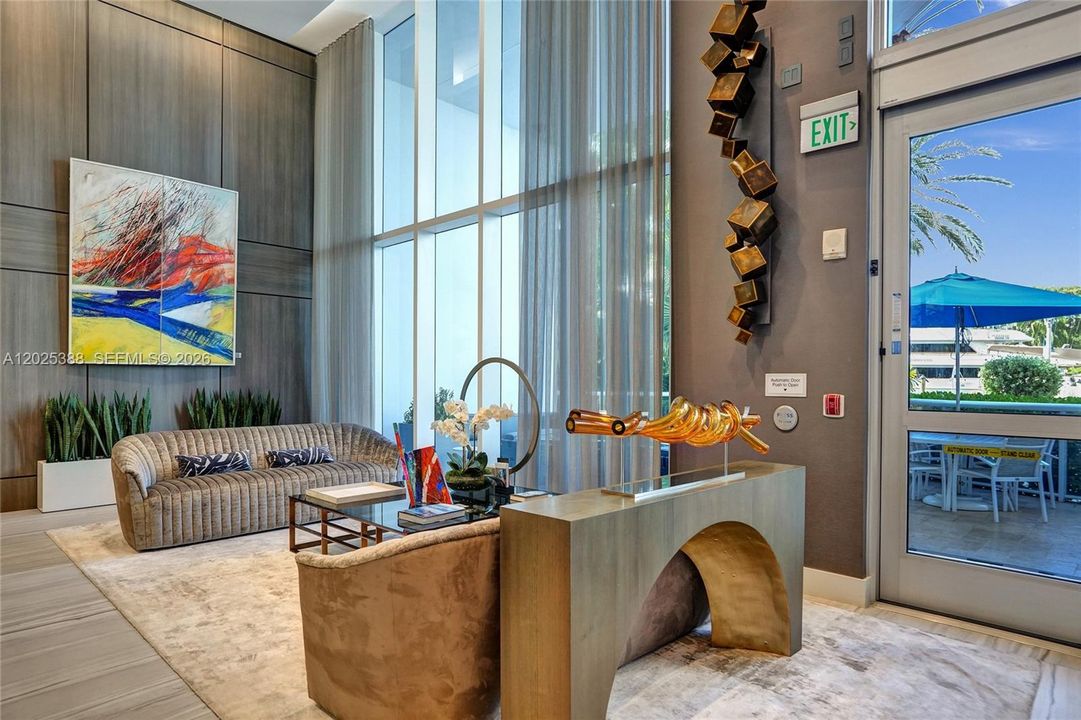 For Sale: $849,900 (2 beds, 2 baths, 1161 Square Feet)