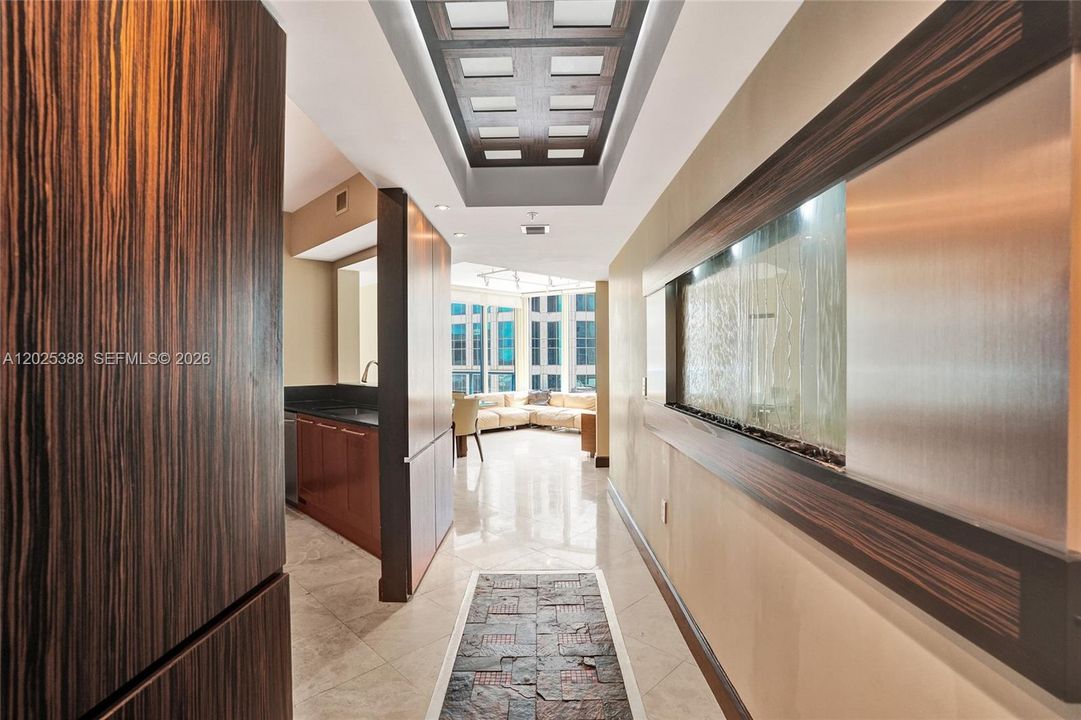 For Sale: $849,900 (2 beds, 2 baths, 1161 Square Feet)