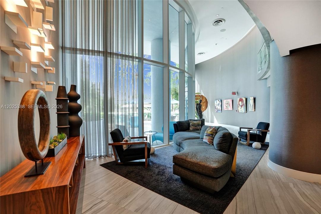 For Sale: $849,900 (2 beds, 2 baths, 1161 Square Feet)