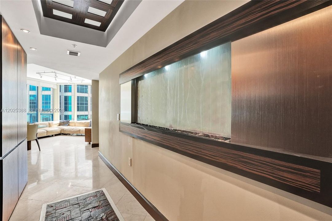 For Sale: $849,900 (2 beds, 2 baths, 1161 Square Feet)