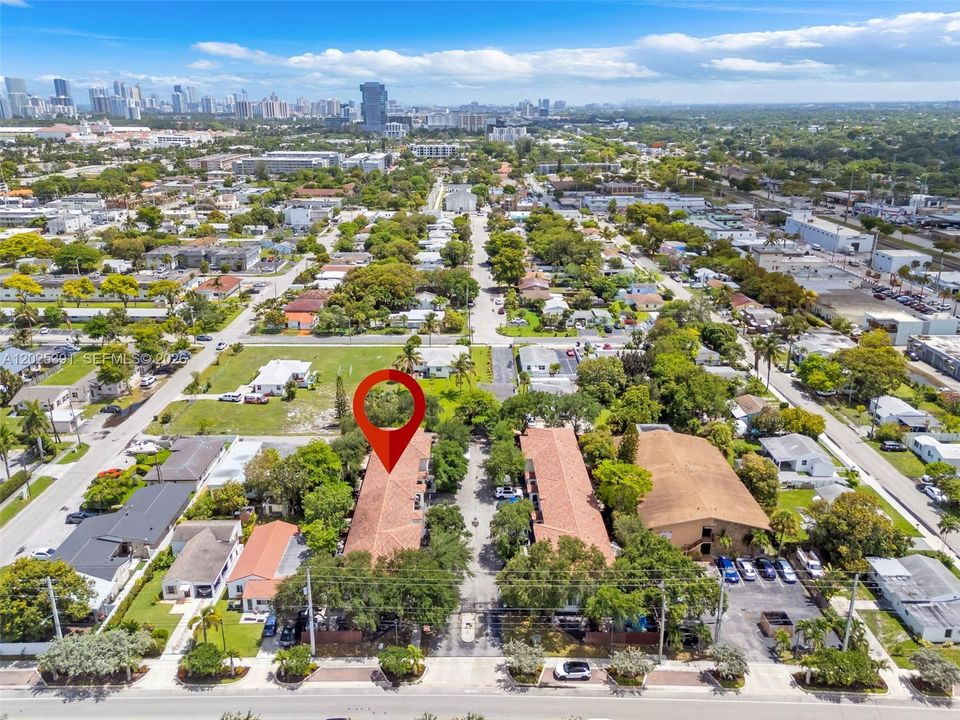 Active With Contract: $2,500 (2 beds, 2 baths, 1100 Square Feet)