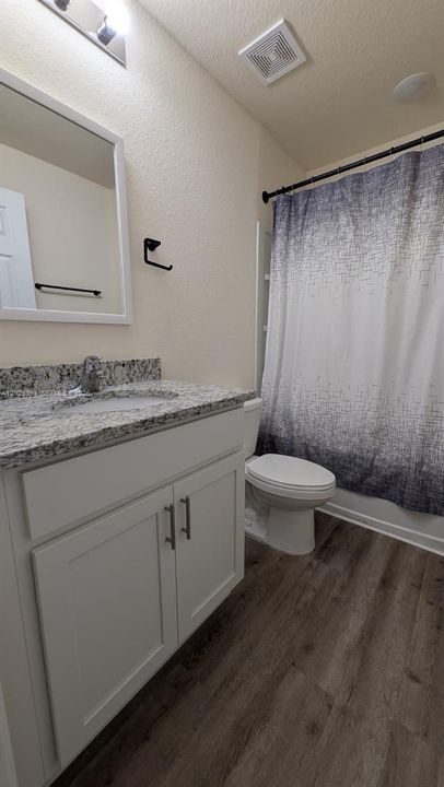 For Rent: $2,300 (3 beds, 2 baths, 1472 Square Feet)