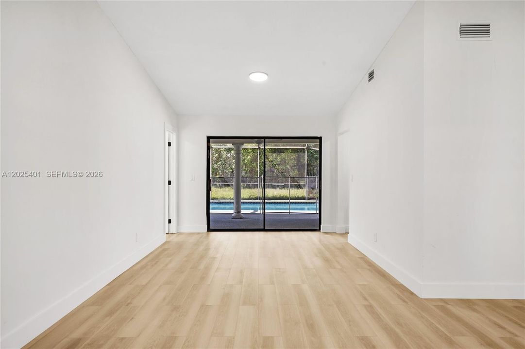 For Sale: $799,000 (4 beds, 2 baths, 2194 Square Feet)