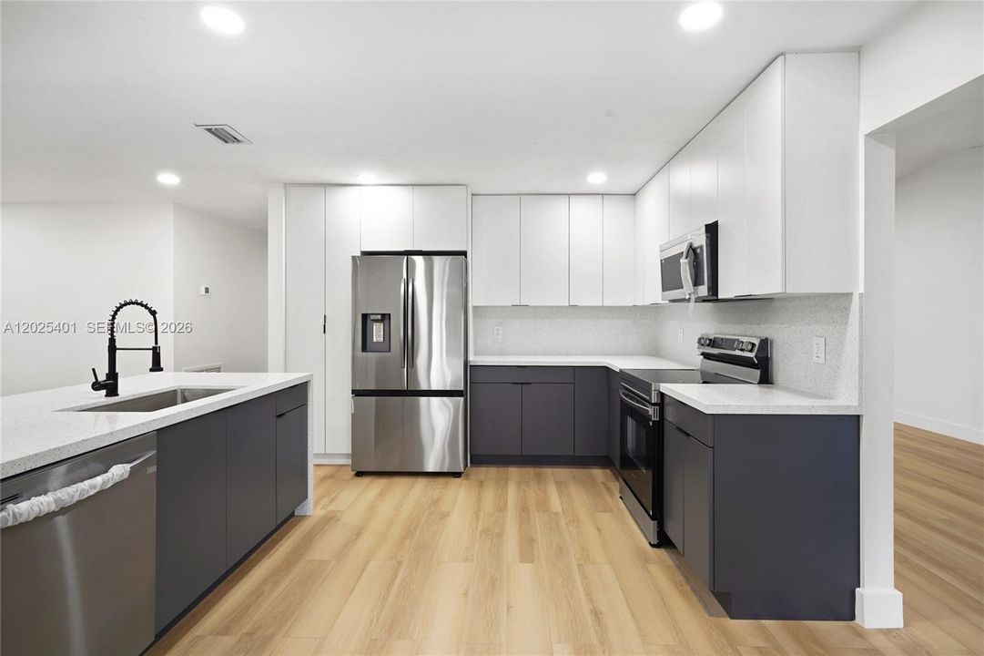 For Sale: $799,000 (4 beds, 2 baths, 2194 Square Feet)