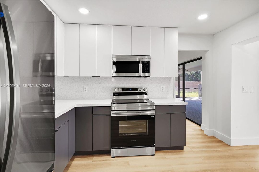 For Sale: $799,000 (4 beds, 2 baths, 2194 Square Feet)