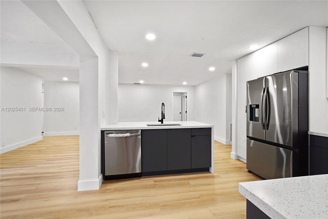 For Sale: $799,000 (4 beds, 2 baths, 2194 Square Feet)
