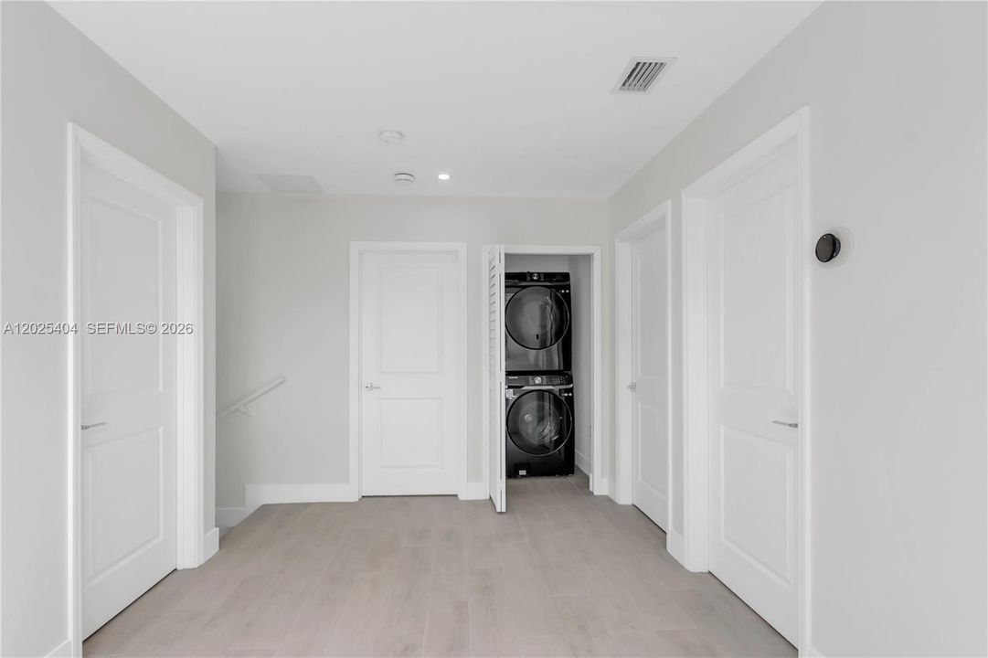 For Sale: $1,200,000 (3 beds, 2 baths, 1676 Square Feet)