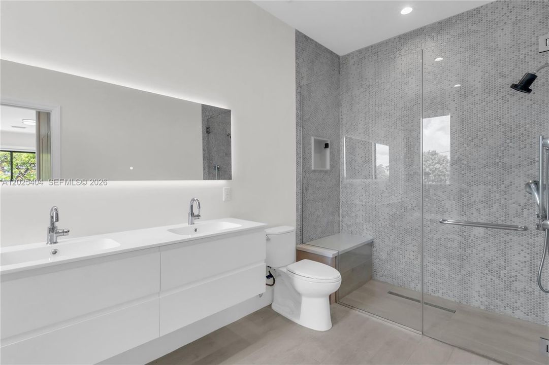 For Sale: $1,200,000 (3 beds, 2 baths, 1676 Square Feet)