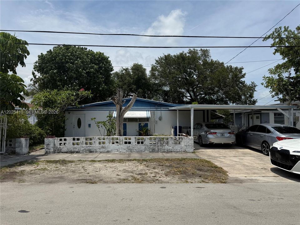 Active With Contract: $385,000 (4 beds, 2 baths, 1866 Square Feet)