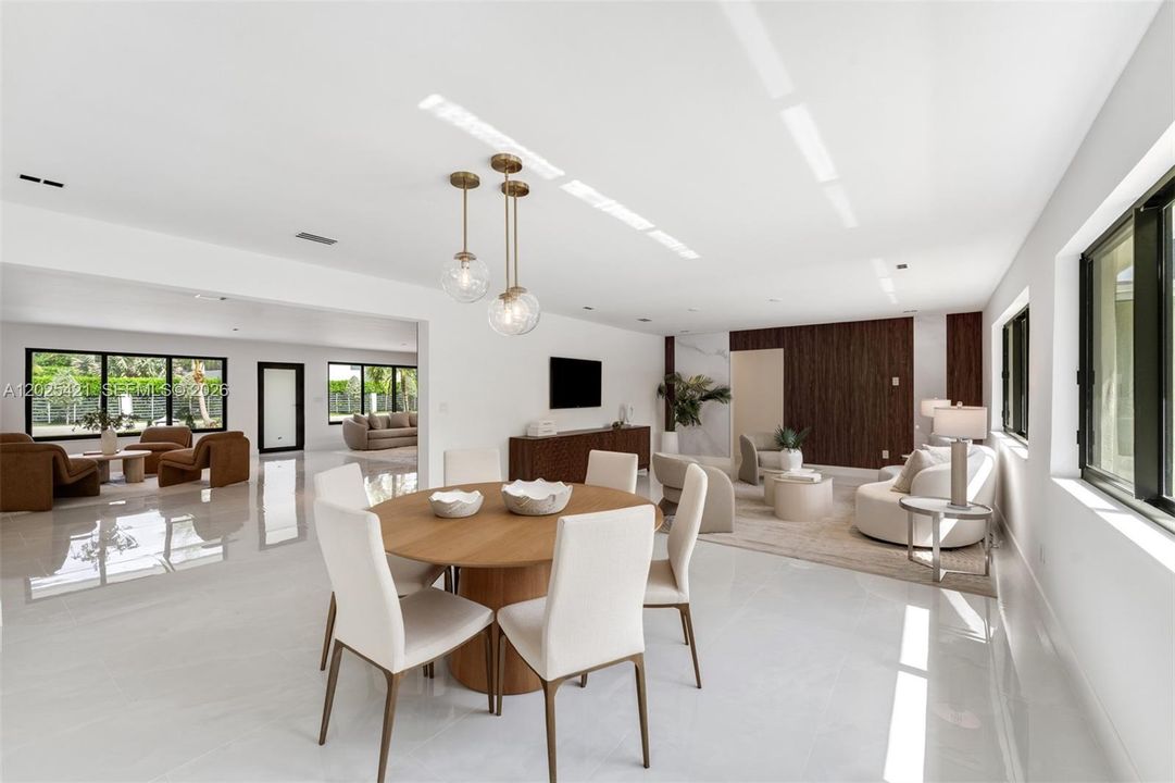 For Sale: $2,350,000 (5 beds, 3 baths, 3650 Square Feet)