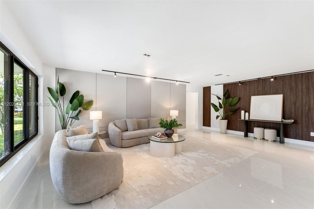 For Sale: $2,350,000 (5 beds, 3 baths, 3650 Square Feet)