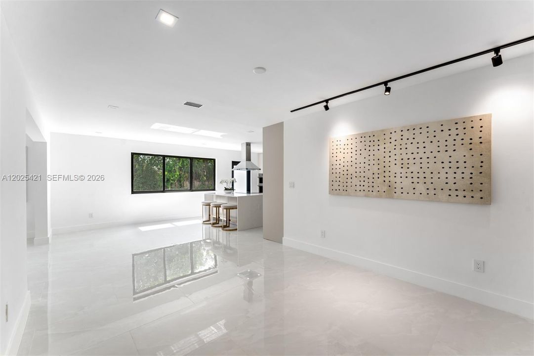 For Sale: $2,350,000 (5 beds, 3 baths, 3650 Square Feet)