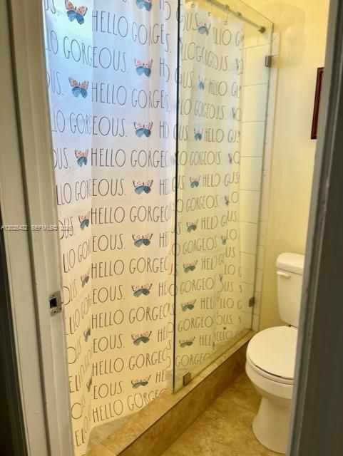 For Rent: $3,300 (3 beds, 2 baths, 1305 Square Feet)