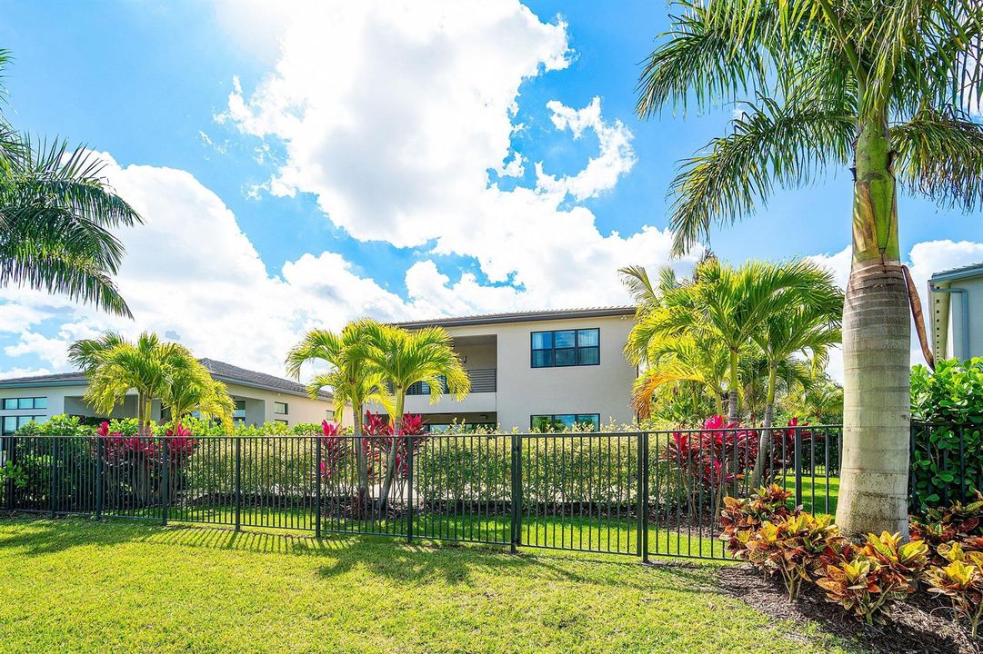 055-8233CrystalDownsAvenue-BocaRaton-FL-