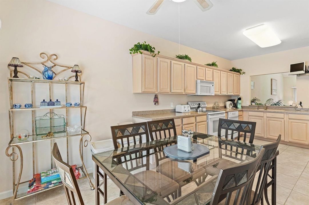 020-2584MuirfieldCourt-Wellington-FL-334