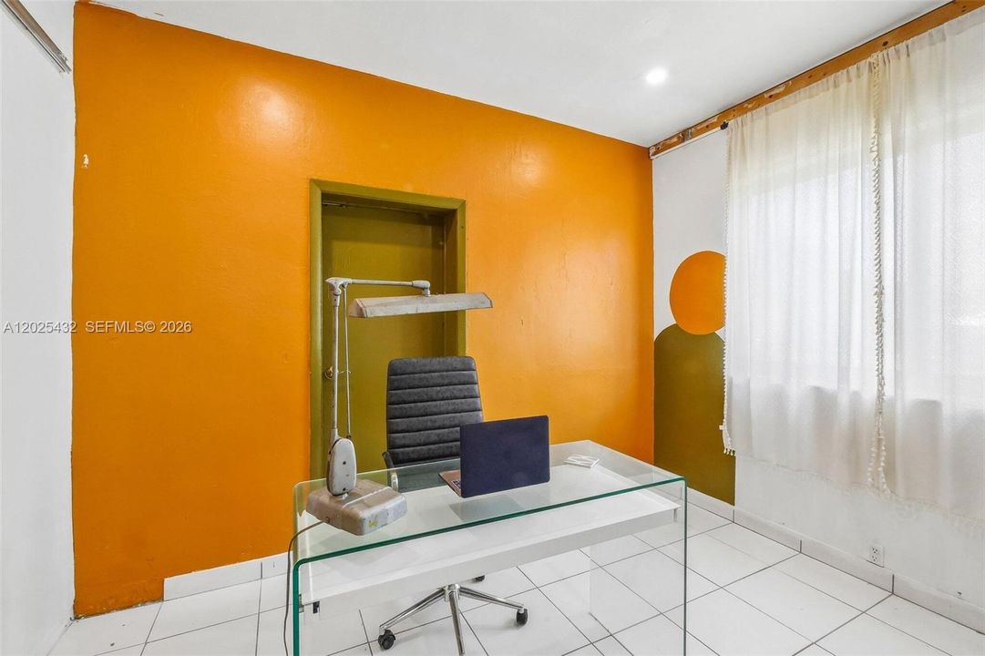 Active With Contract: $595,000 (3 beds, 2 baths, 1407 Square Feet)