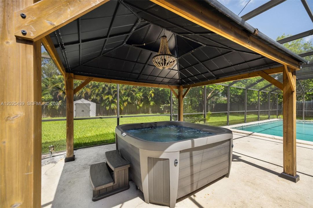 Active With Contract: $1,490,000 (3 beds, 2 baths, 1720 Square Feet)