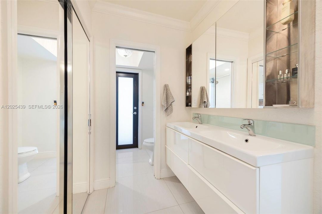 Active With Contract: $1,490,000 (3 beds, 2 baths, 1720 Square Feet)