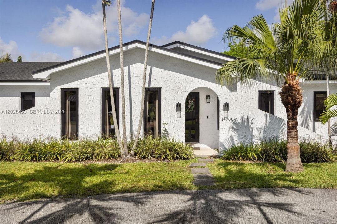 Active With Contract: $1,490,000 (3 beds, 2 baths, 1720 Square Feet)