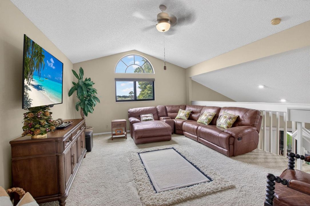 3rd Bedroom / Loft