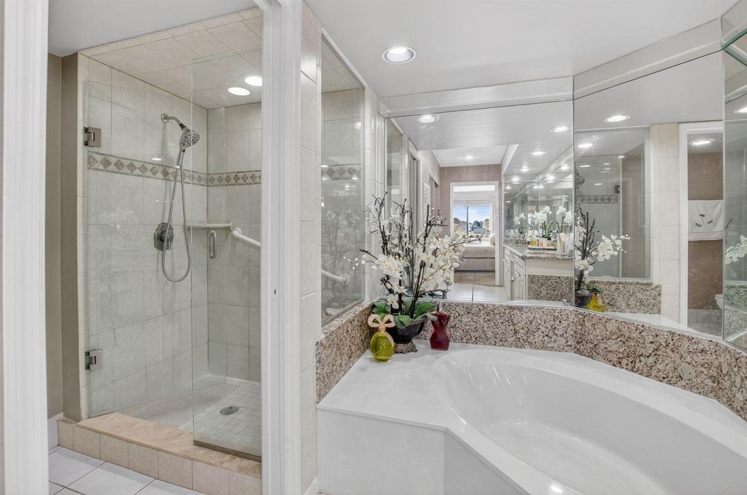 Primary En Suite