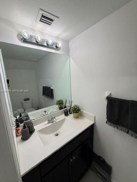 В аренду: $3,500 (3 спален, 2 ванн, 1545 Квадратных фут)
