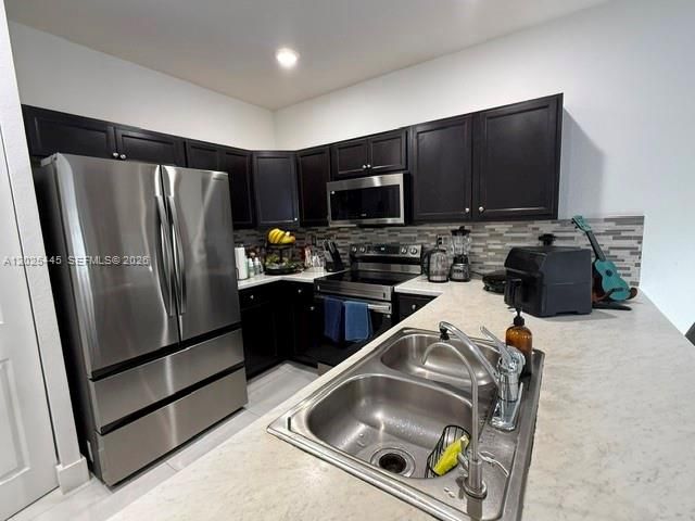 В аренду: $3,500 (3 спален, 2 ванн, 1545 Квадратных фут)