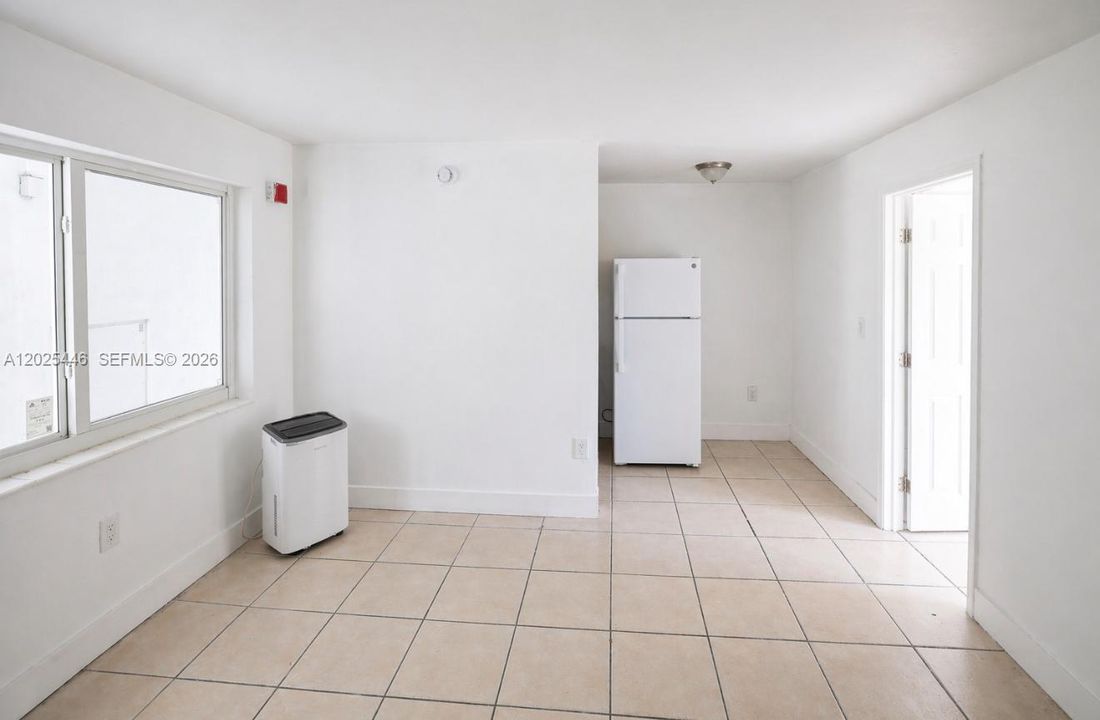 В аренду: $1,700 (1 спален, 1 ванн, 0 Квадратных фут)