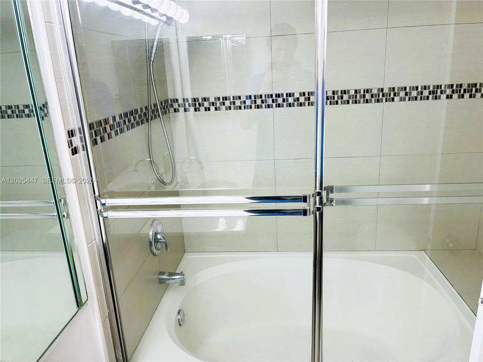 На продажу: $479,500 (2 спален, 2 ванн, 1152 Квадратных фут)