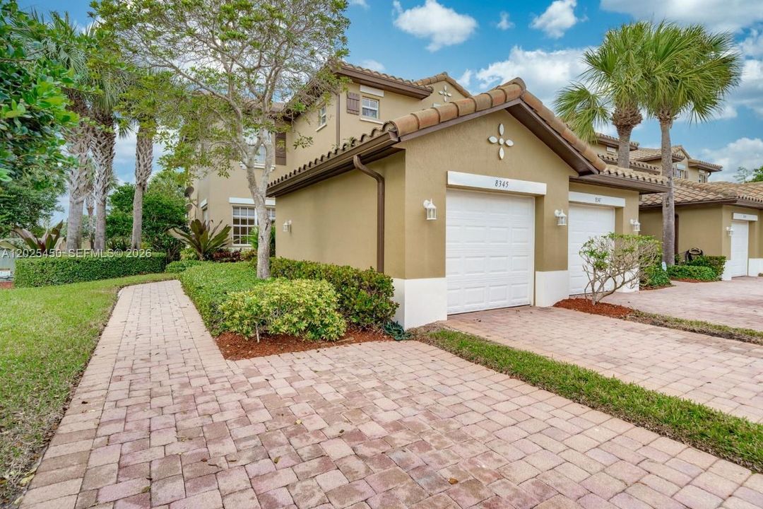 В аренду: $3,950 (3 спален, 2 ванн, 1401 Квадратных фут)